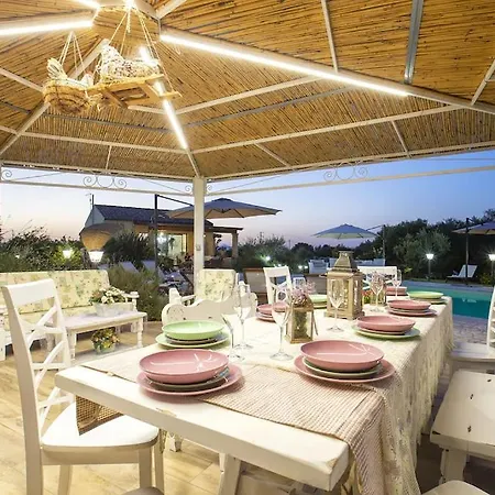 ClickSardegna Alghero Villa a 5 km dal mare AirCo con 5 camere e 5 bagni * Alghero